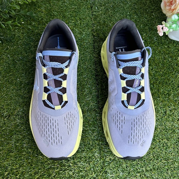 On Womens Cloudmonster -Size 9.5 NEW
Nimbus/Hay - Picture 14 of 17